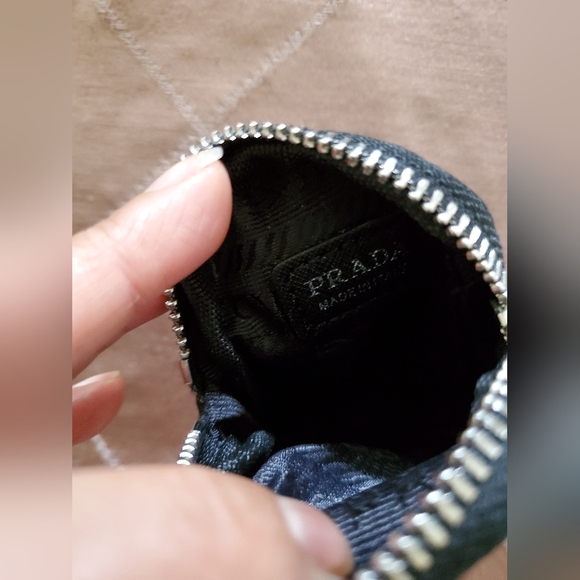 New PRADA Black Tessuto Nylon Mini Pouch Wallet Bag with Clip - Picture 5 of 9
